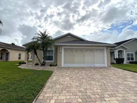 134 Ridge View Dr, Davenport, FL 33837
