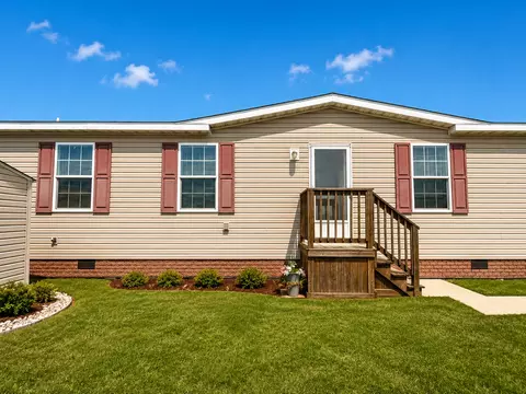 11048 Rambling Way Ct #24, South Lyon, MI 48178
