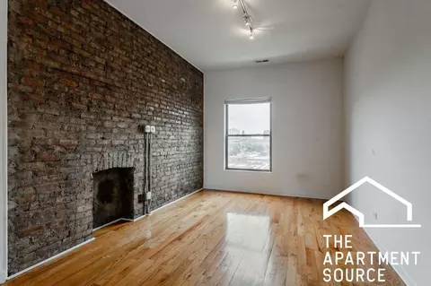 1212 W Foster Ave #2B, Chicago, IL 60640