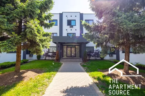 7621 N Sheridan Rd #1C, Chicago, IL 60626