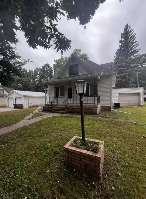 305 5th St, Danube, MN 56230