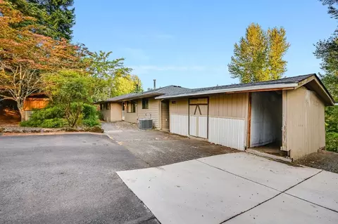 1825 Davis Rd, Oregon City, OR 97045