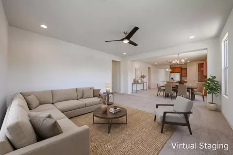 9046 W Luke Ave, Glendale, AZ 85305