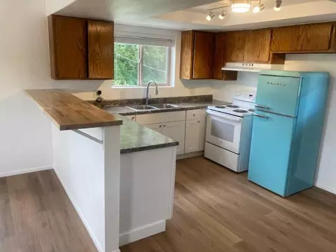 2005 N Center St #1, Flagstaff, AZ 86004