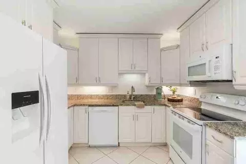 1850 SE 7th St, Pompano Beach, FL 33060