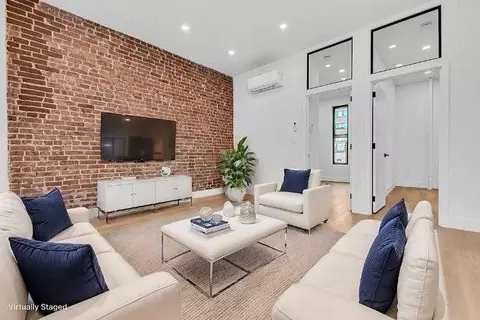 425 W 57th St #2A, New York, NY 10019