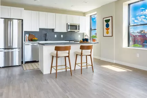 967 Elm St #501, Manchester, NH 03101