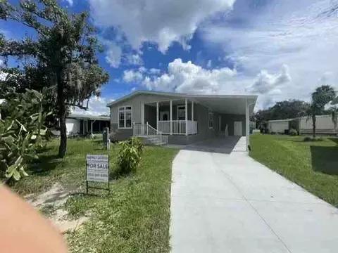 134 Hibiscus Dr, Leesburg, FL 34788