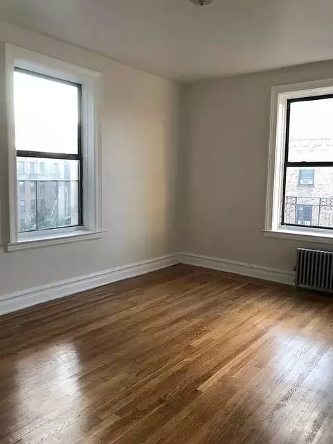 37-06 81st St #6G, New York, NY 11372