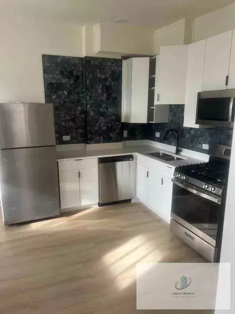 944 N Damen Ave #1R, Chicago, IL 60622
