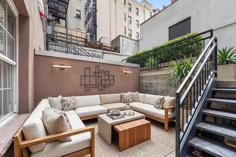 163 Ludlow St #GW, New York, NY 10002