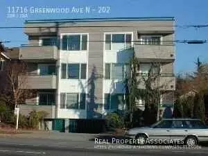 11716 Greenwood Ave N #202, Seattle, WA 98133