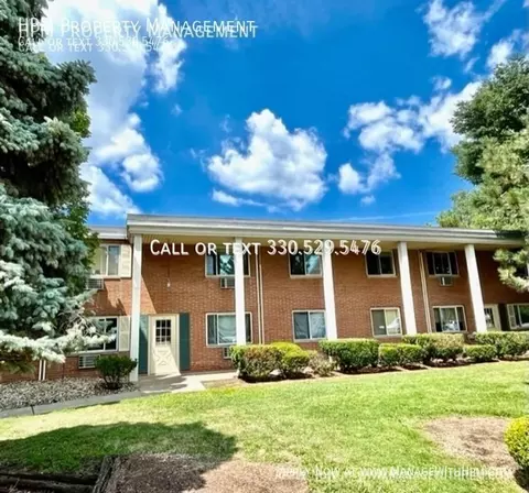lorain &, Fairview Park, OH 44126
