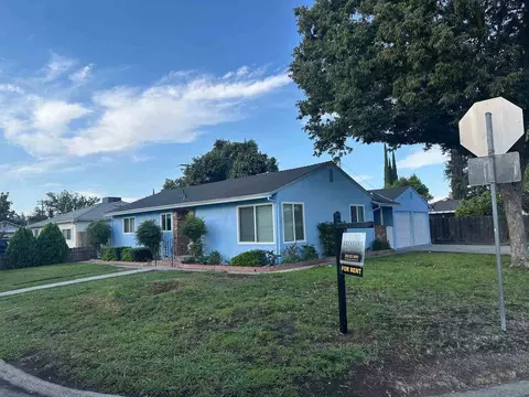 2113 Gordon Ave, Modesto, CA 95350