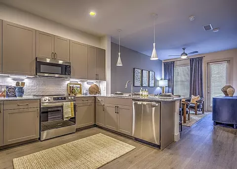 5300 Southern Blvd #2.1001, Dallas, TX 75240