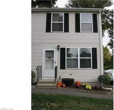 16 Holly Ln #16, Glastonbury, CT 06033