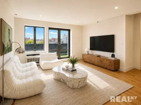 96 Steuben St #7F, Brooklyn, NY 11205