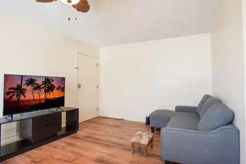33 Hualalai St #1608457P, Hilo, HI 96720