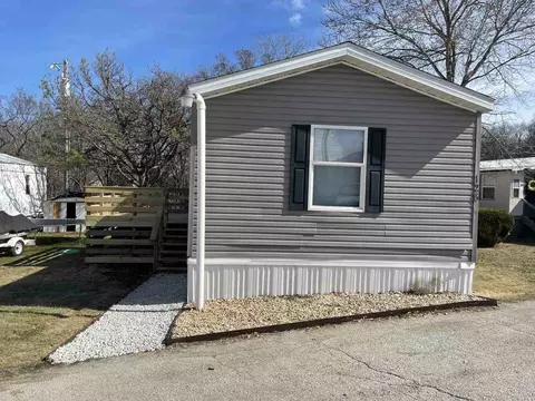 126 Sassafras Ct, Hollister, MO 65672