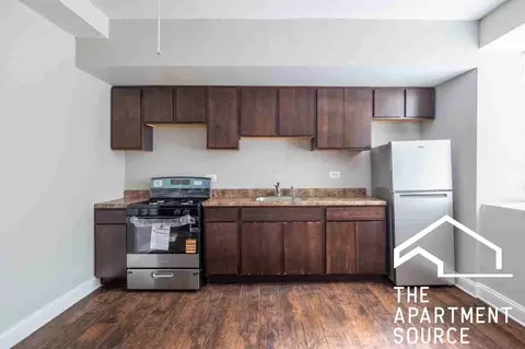 2306 W Rosemont Ave #G, Chicago, IL 60659
