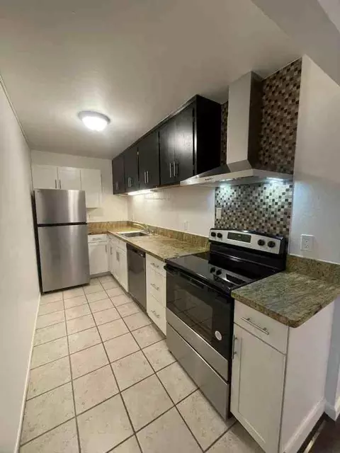 1700 Page St #4, San Francisco, CA 94117