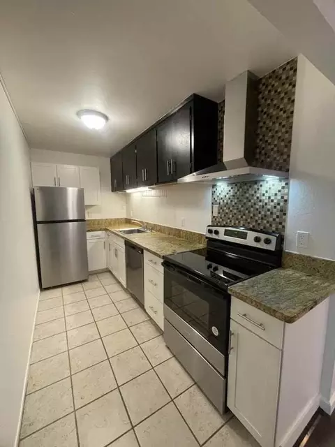 1700 Page St #4, San Francisco, CA 94117