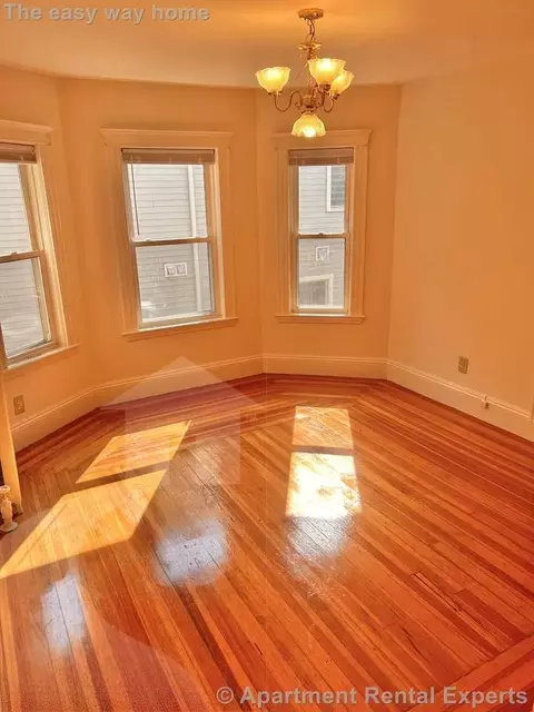 24 Central Rd #2, Somerville, MA 02143