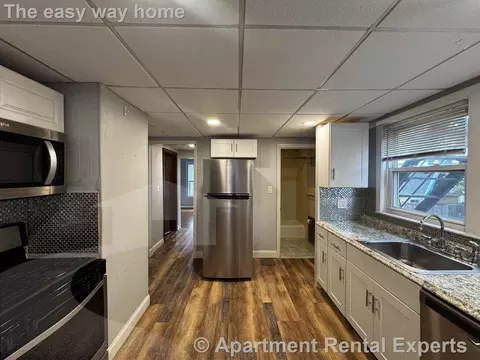 49 Hudson St #1, Somerville, MA 02143