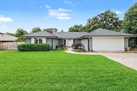 1316 Mockingbird Ln #NA, Edmond, OK 73034