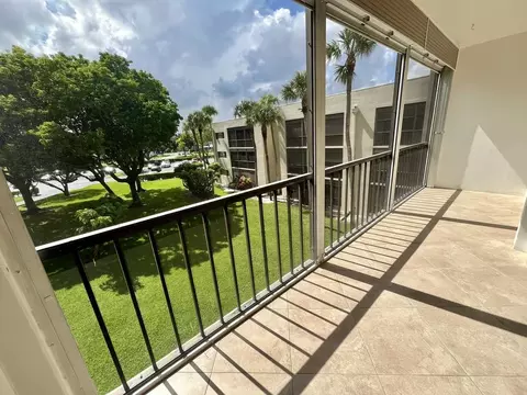 5190 Las Verdes Cir #314, Delray Beach, FL 33484