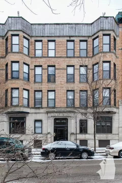 627 W Oakdale Ave #629-2, Chicago, IL 60657