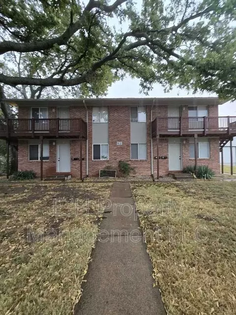 612 S Forrest St #B, Douglass, KS 67039