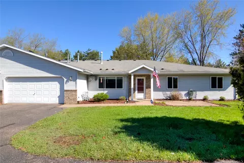 2904 Schabacker Ct #D, Menomonie, WI 54751