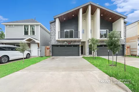 8119 Venus St #B, Houston, TX 77088