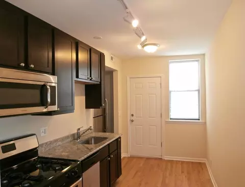 2803 W Lawrence Ave #D1N, Chicago, IL 60625