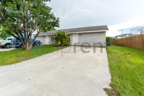 4489 SE Salvatori Rd, Stuart, FL 34997