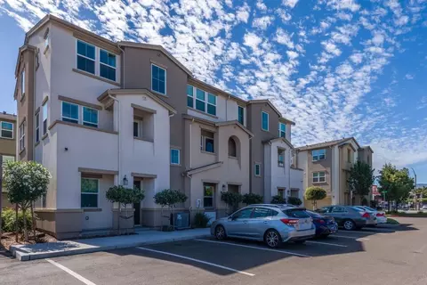 995 Hopkins Ave, Redwood City, CA 94063