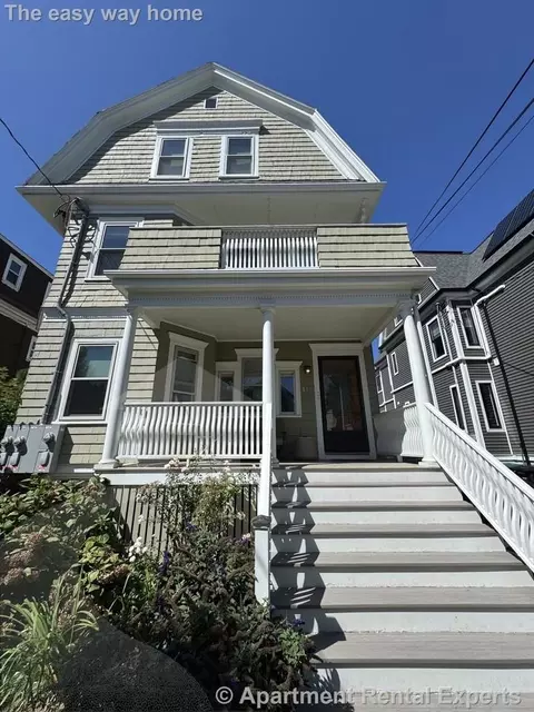 118 Highland Rd #1, Somerville, MA 02144