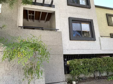 880 E Fremont Ave #402, Sunnyvale, CA 94087