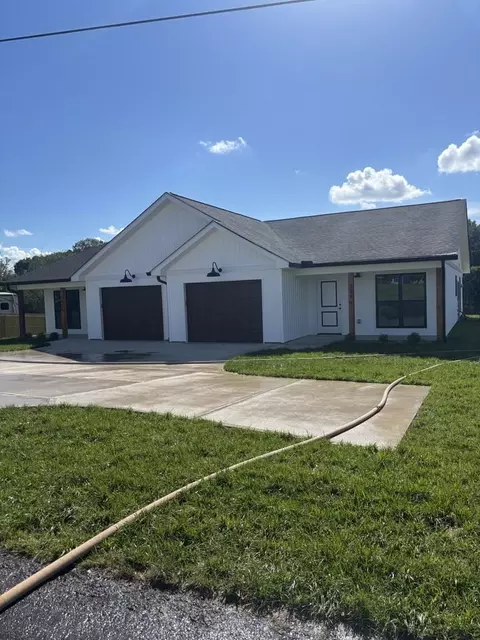 197 Thomas Ln UNIT A, Mount Airy, NC 27030