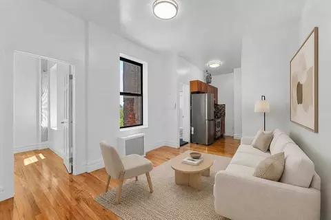 243 Henry St #21, New York, NY 10002