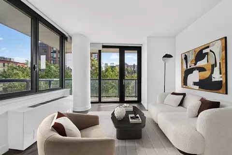 250 E Houston St #9C, New York, NY 10002