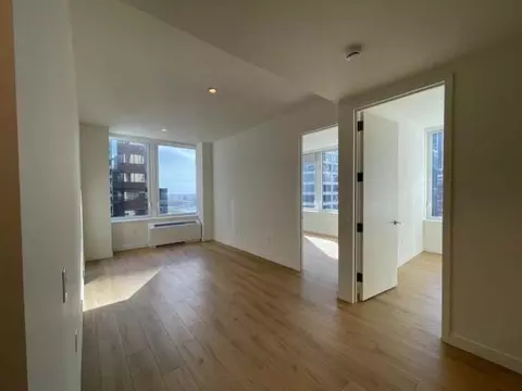 160 Water St #15E, New York, NY 10038