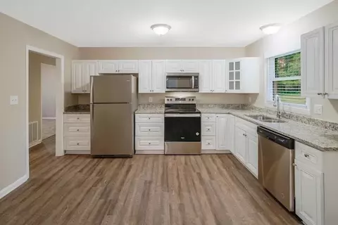 3917 Amsbury Rd, Concord, NC 28025
