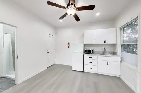 628 Waverley St #05, Palo Alto, CA 94301