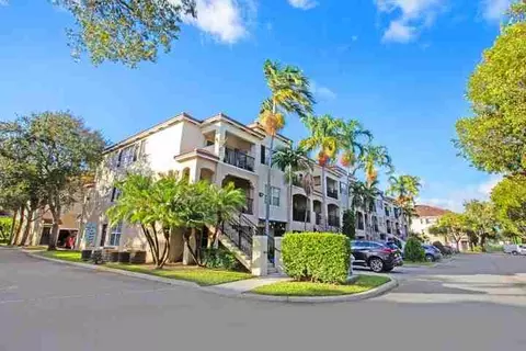 5860 W Sample Rd, Margate, FL 33063