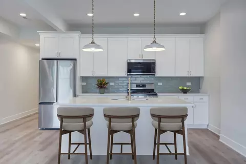 4337 N Dayton St #3, Chicago, IL 60613