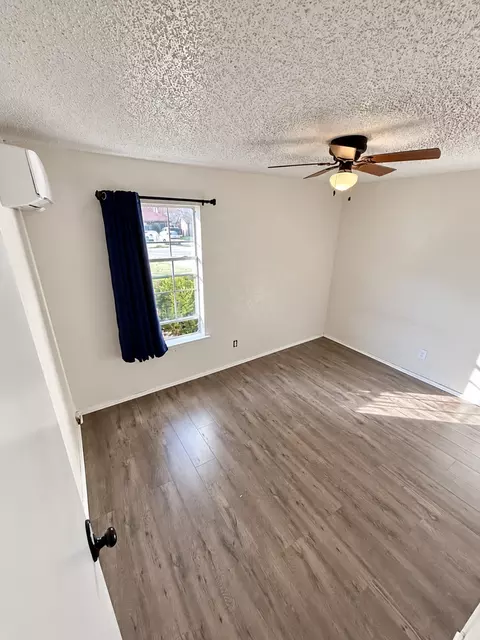 731 Lisa Ln #NA, Cedar Hill, TX 75104