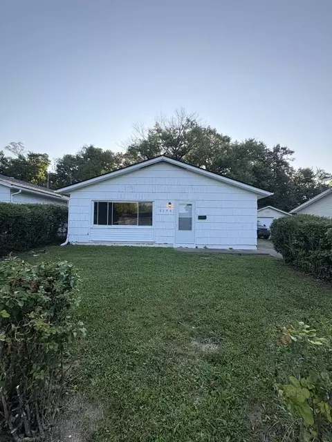 2106 Piccadilly Ave, Dayton, OH 45406