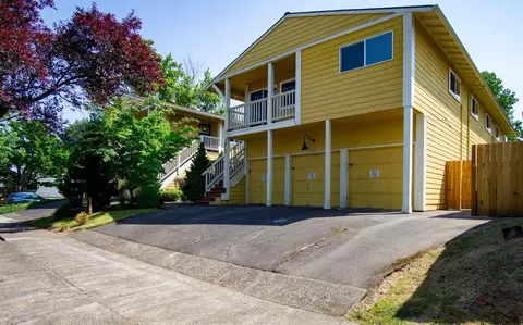 3510 SE 15th Ave #5, Portland, OR 97202